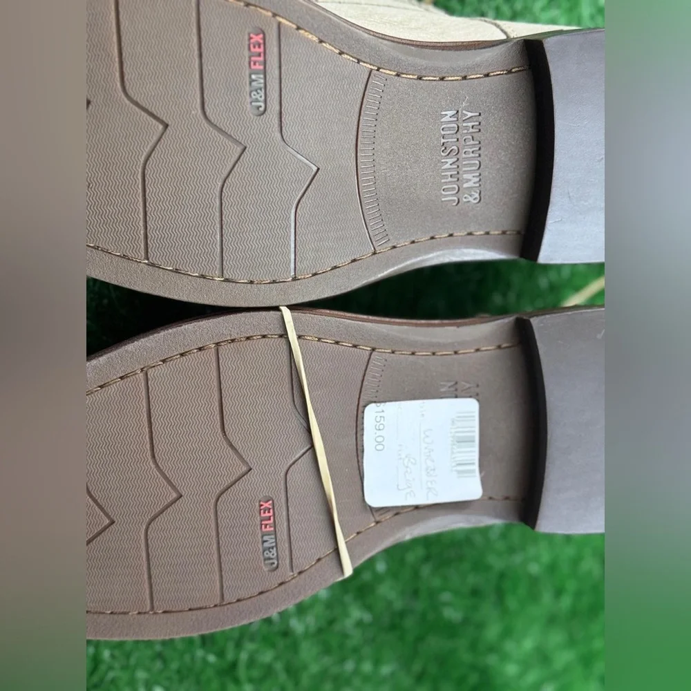 Johnston and Murphy men’s‎ shoe size 8.5 color Beige